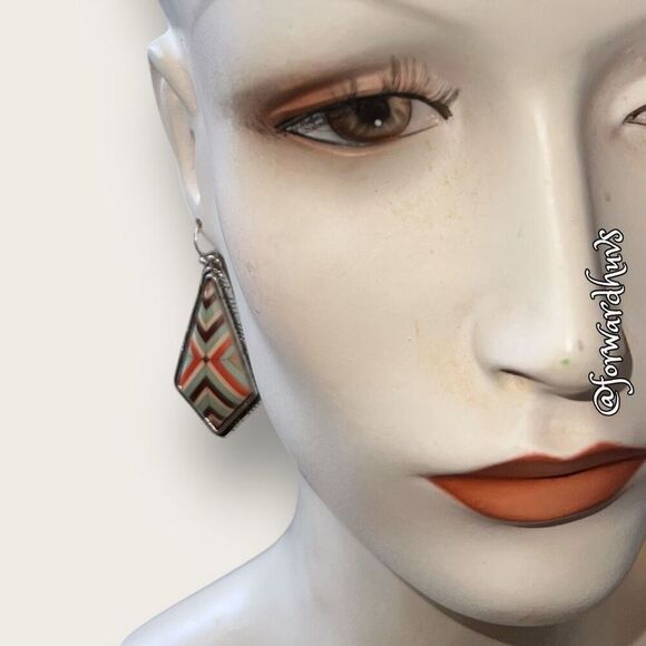 Bundle Sale 3 for $15 | Diamond Shaped Geometric Pattern Earrings - Picture 6 of 8